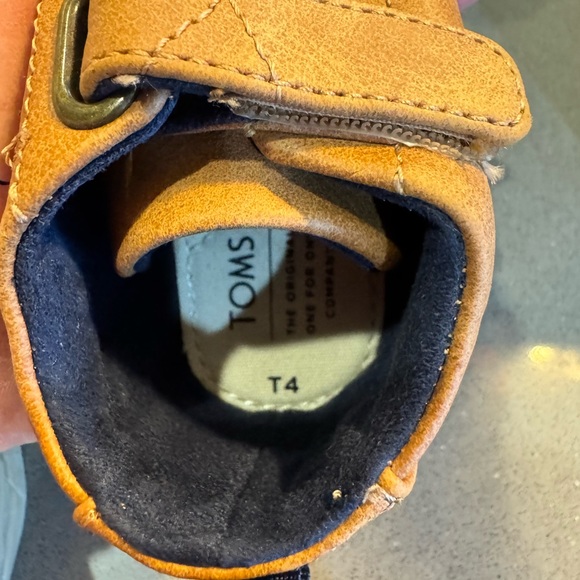 TOMS toddler boy shoes - Picture 3 of 7
